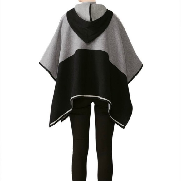 ba&sh Lady Cape Small hooded poncho wool black‎ gray neutral sweater knit cozy - Picture 12 of 12